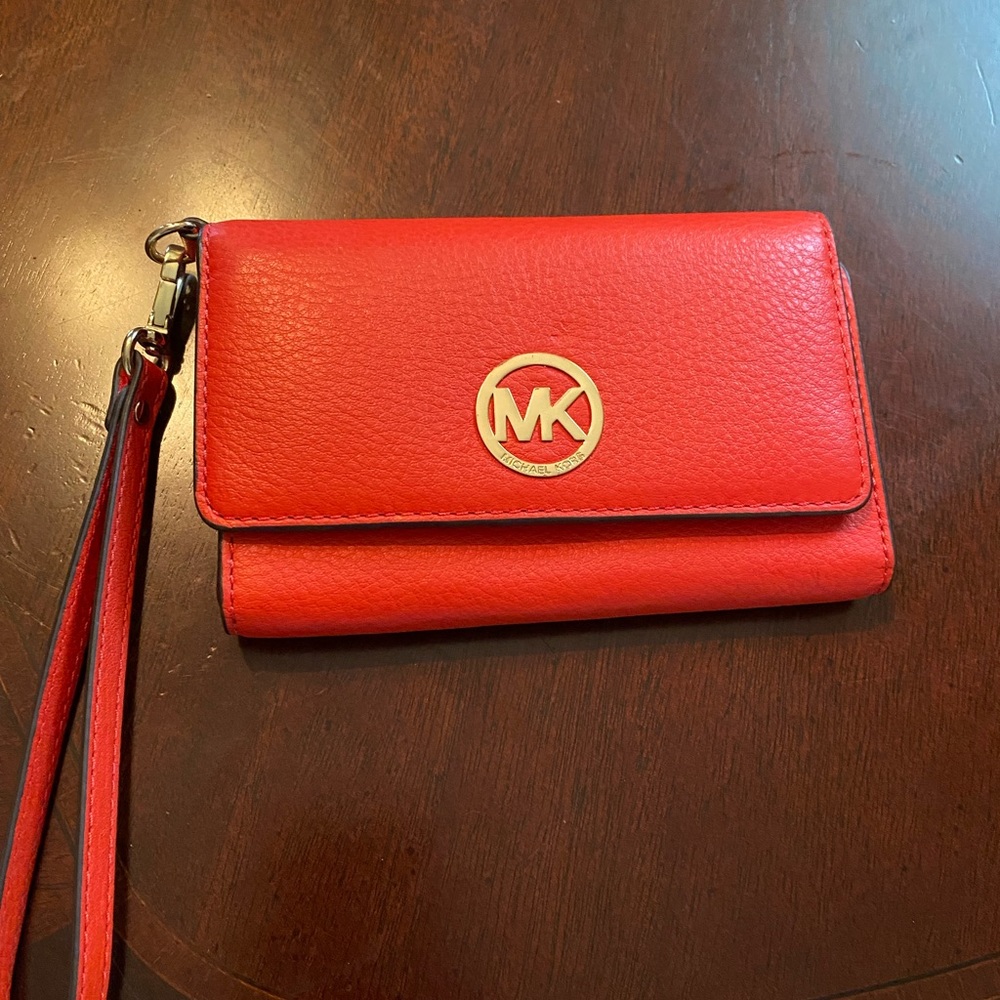 Michael Kors Wristlet!!!